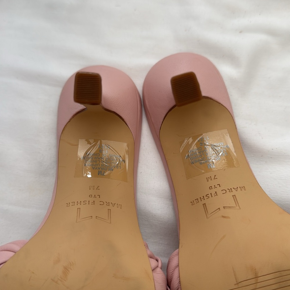 MARC FISHER PINK DRAYA HEELS - Picture 6 of 6